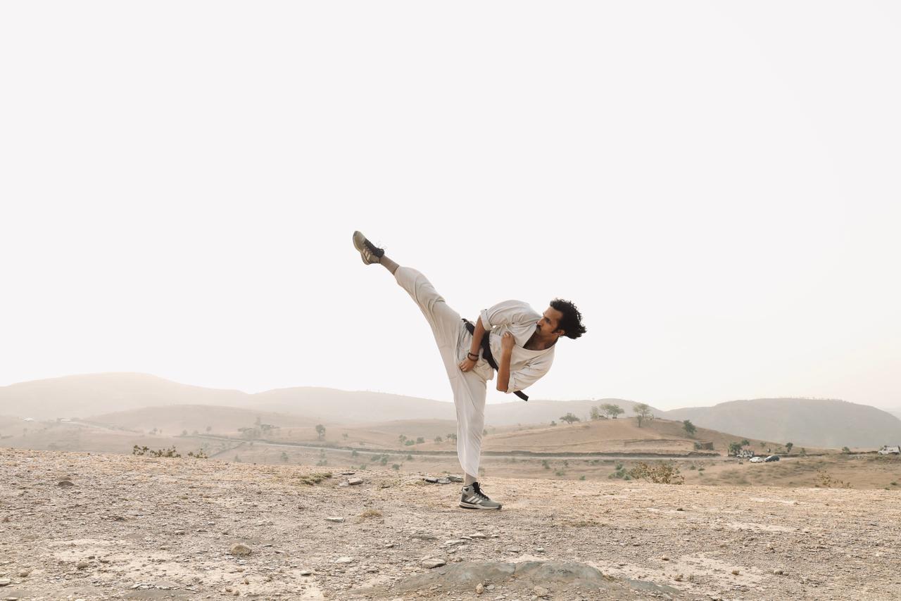 Yoko-geri — the side kick